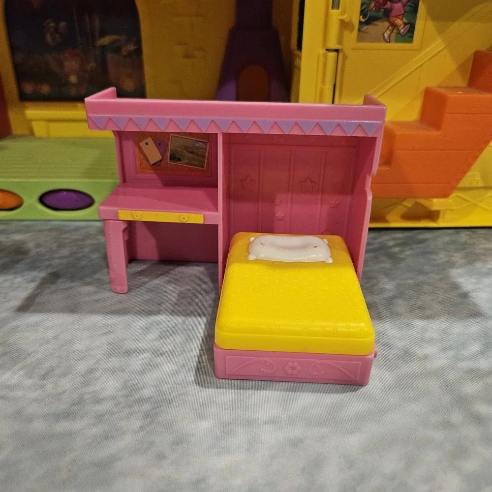 Dora‎ The Explorer Window Surprise House Playset Mattel 2009 Diego Furniture